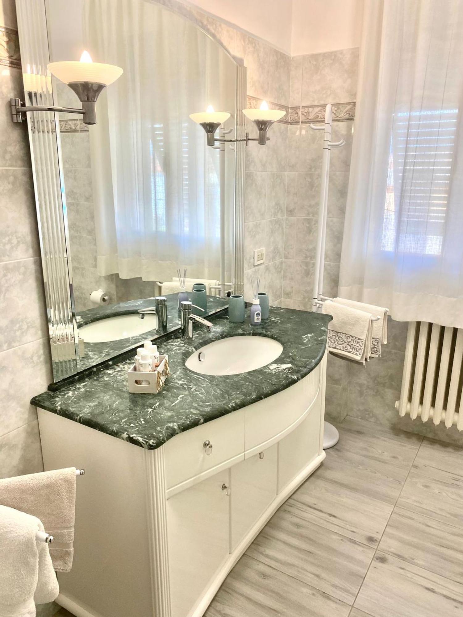 Barbara'S Apartment Mercatale Val Di Pesa ภายนอก รูปภาพ